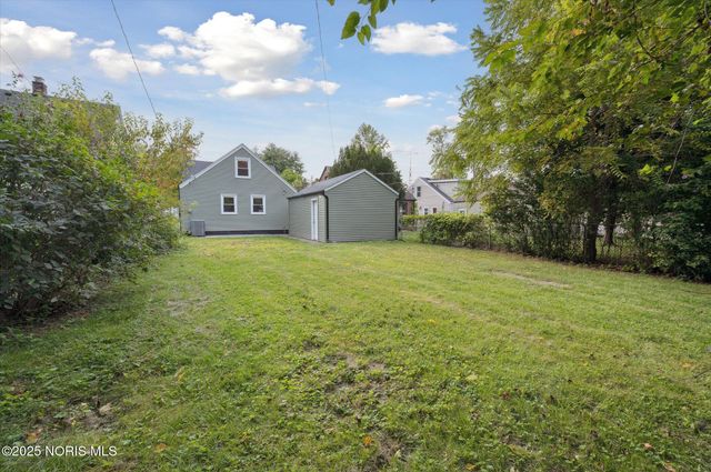 2736 Northwood Avenue, Toledo, OH 43606