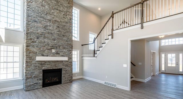 3 Stone Creek Drive, East Greenbush, NY 12061