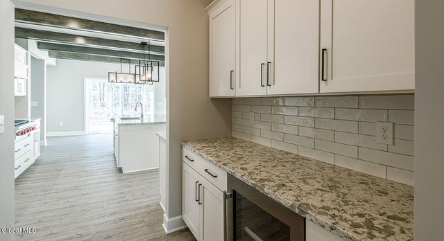 3 Stone Creek Drive, East Greenbush, NY 12061