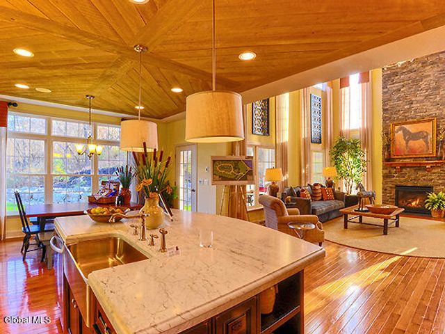 3 Stone Creek Drive, East Greenbush, NY 12061