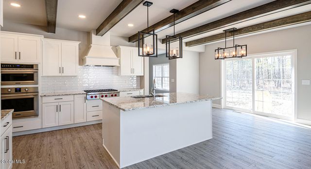 3 Stone Creek Drive, East Greenbush, NY 12061