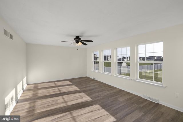 320 FRIENDLY DR, Hanover, PA 17331