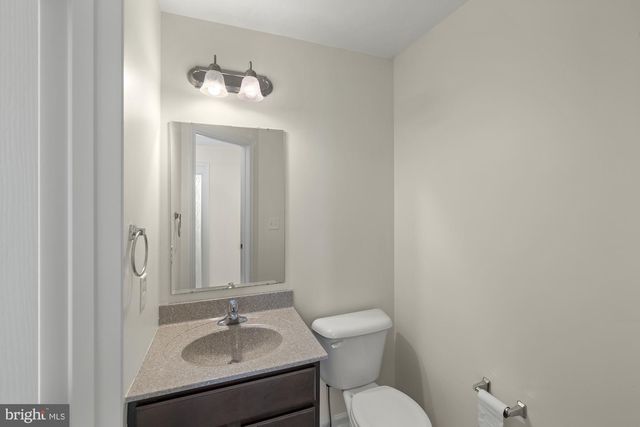 320 FRIENDLY DR, Hanover, PA 17331