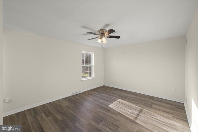 320 FRIENDLY DR, Hanover, PA 17331