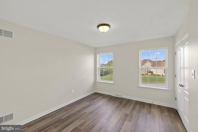 320 FRIENDLY DR, Hanover, PA 17331