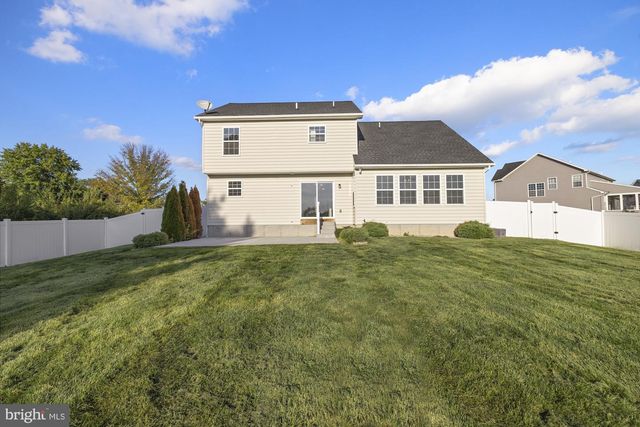 320 FRIENDLY DR, Hanover, PA 17331