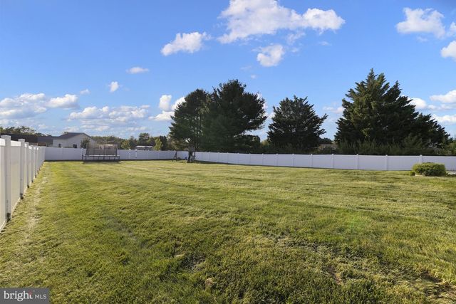 320 FRIENDLY DR, Hanover, PA 17331