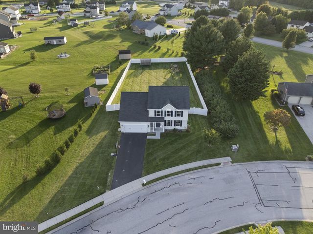 320 FRIENDLY DR, Hanover, PA 17331