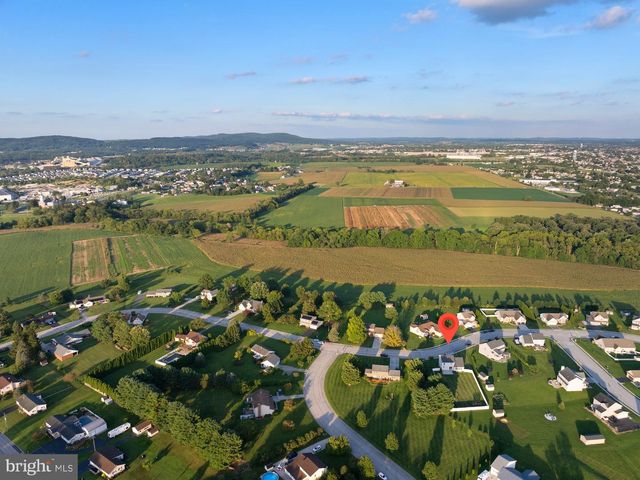 320 FRIENDLY DR, Hanover, PA 17331