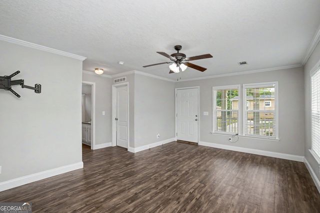 29 Meadow View Street, Newnan, GA 30263