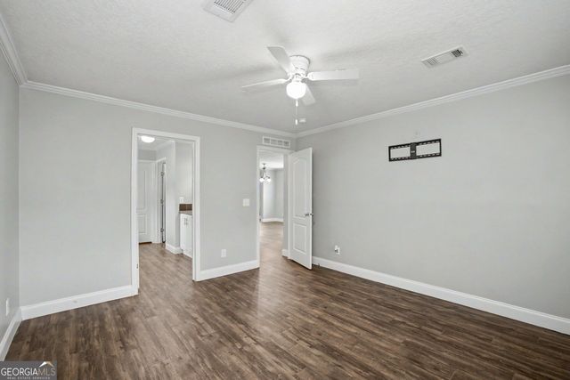 29 Meadow View Street, Newnan, GA 30263