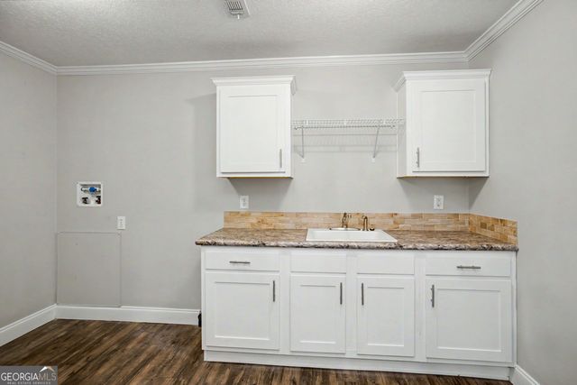 29 Meadow View Street, Newnan, GA 30263