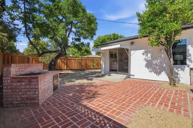 7933 Cranberry Circle, Cupertino, CA 95014