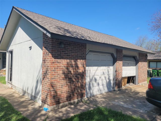 1804 Rawhide DR, Round Rock, TX 78681