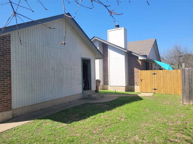 1804 Rawhide DR, Round Rock, TX 78681