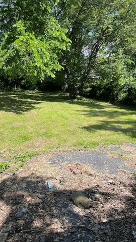 2816 Lyndhurst Avenue, St Louis, MO 63114
