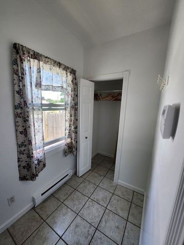 10 Violet Rd, Peabody, MA 01960