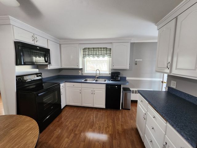 10 Violet Rd, Peabody, MA 01960