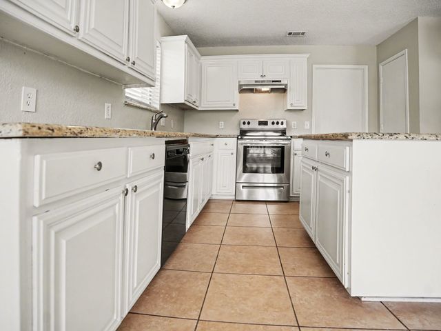 636 Dover Heights Trail, Mansfield, TX 76063