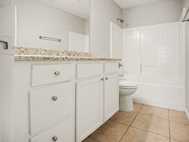 636 Dover Heights Trail, Mansfield, TX 76063