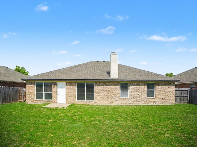 636 Dover Heights Trail, Mansfield, TX 76063