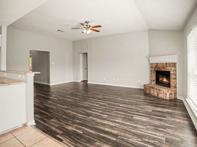 636 Dover Heights Trail, Mansfield, TX 76063