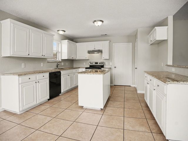 636 Dover Heights Trail, Mansfield, TX 76063