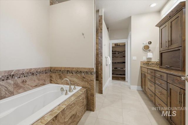 2314 W Herron Loop, Nampa, ID 83686