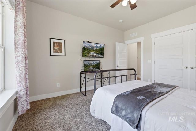 2314 W Herron Loop, Nampa, ID 83686