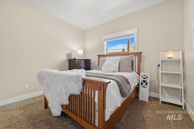 2314 W Herron Loop, Nampa, ID 83686