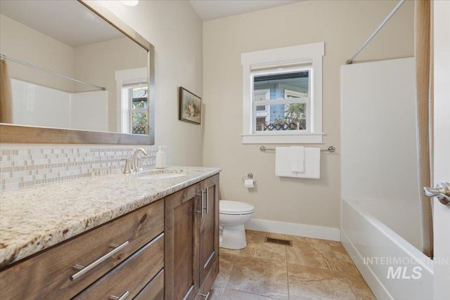 2314 W Herron Loop, Nampa, ID 83686