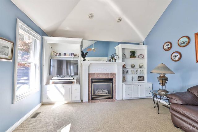 542 Aston View Lane, Cleves, OH 45002