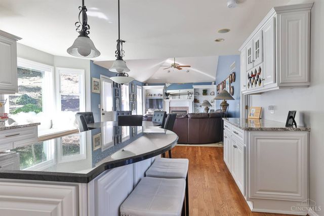 542 Aston View Lane, Cleves, OH 45002