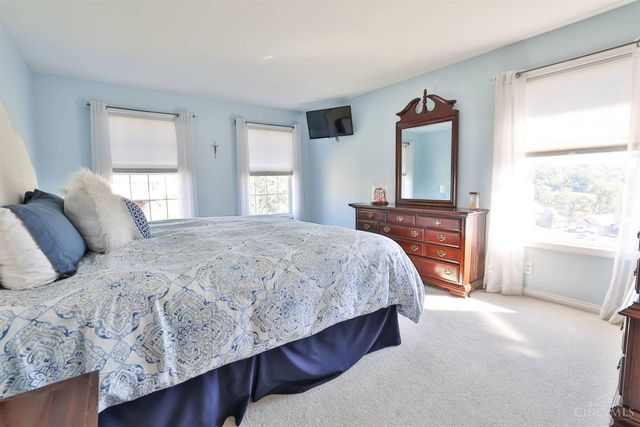 542 Aston View Lane, Cleves, OH 45002