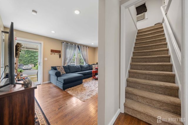 225 Linden Avenue, Rahway, NJ 07065