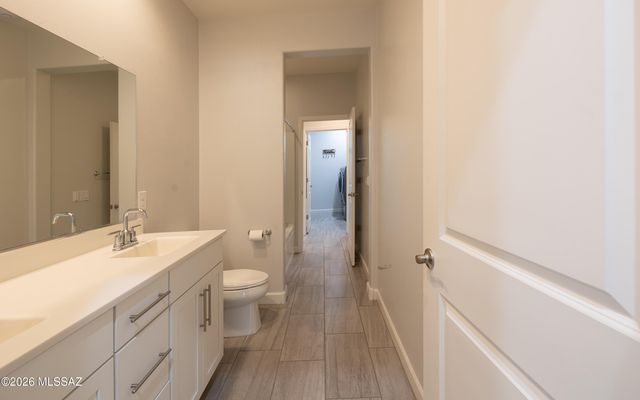 13755 E Silver Pine Trail, Vail, AZ 85641