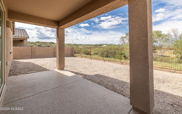 13755 E Silver Pine Trail, Vail, AZ 85641