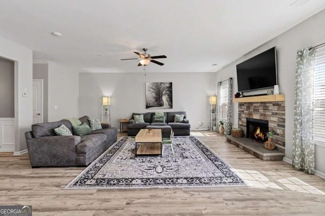 166 Briandwood Drive, Newnan, GA 30265