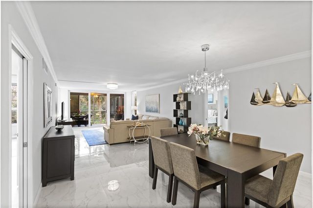 821 Cypress Boulevard 304, Pompano Beach, FL 33069