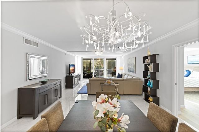 821 Cypress Boulevard 304, Pompano Beach, FL 33069