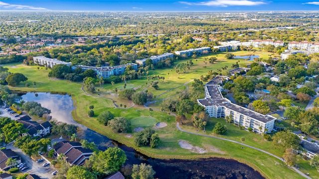 821 Cypress Boulevard 304, Pompano Beach, FL 33069