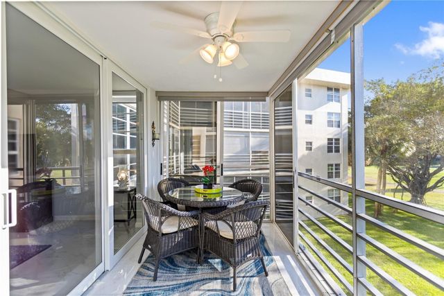 821 Cypress Boulevard 304, Pompano Beach, FL 33069