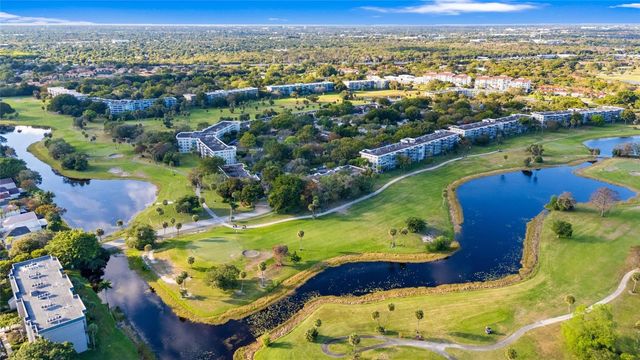 821 Cypress Boulevard 304, Pompano Beach, FL 33069