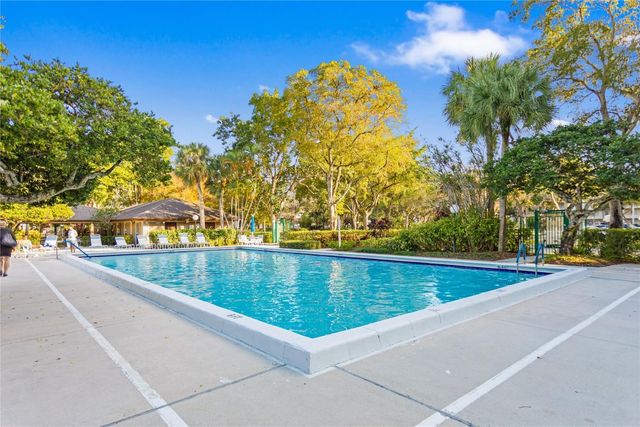 821 Cypress Boulevard 304, Pompano Beach, FL 33069