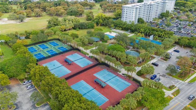 821 Cypress Boulevard 304, Pompano Beach, FL 33069