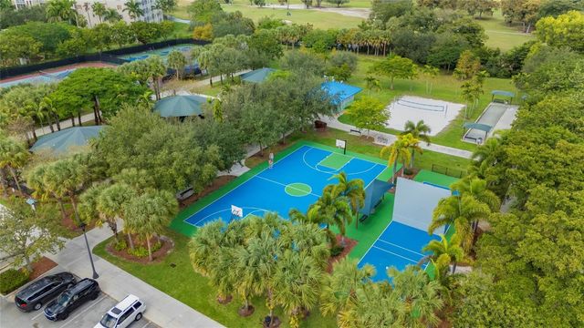 821 Cypress Boulevard 304, Pompano Beach, FL 33069