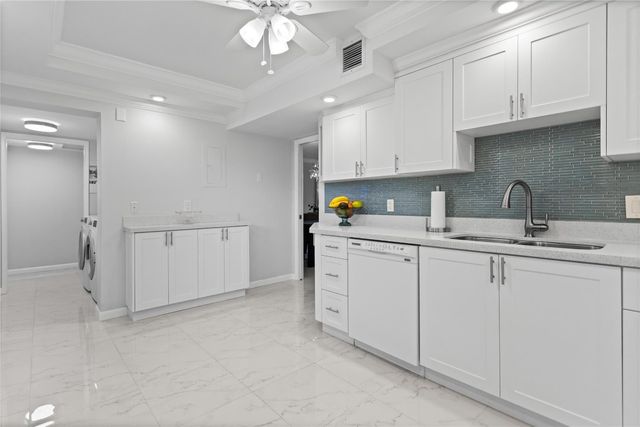 821 Cypress Boulevard 304, Pompano Beach, FL 33069