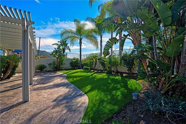 22733 Inspiration, Canyon Lake, CA 92587