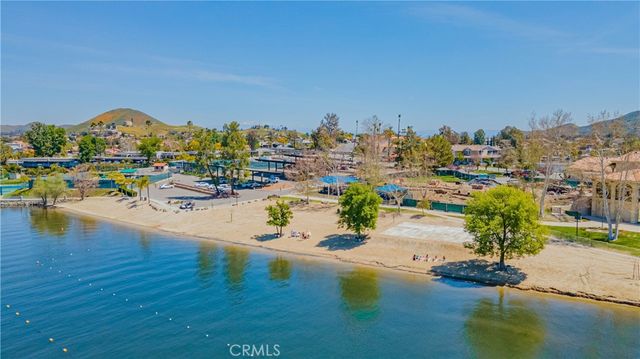 22733 Inspiration, Canyon Lake, CA 92587