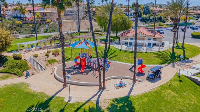 22733 Inspiration, Canyon Lake, CA 92587